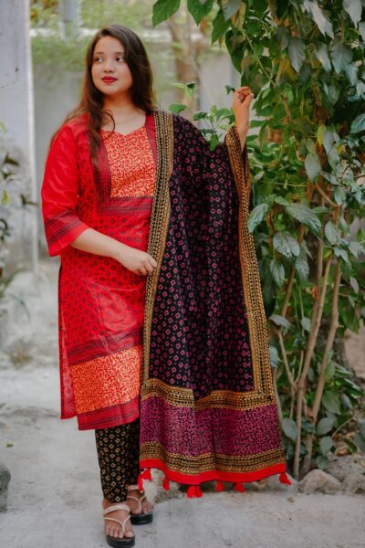 Premium Unstitched Cotton Three Piece 04